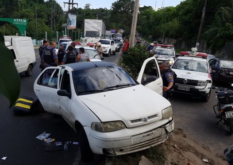 Grupo armado assalta DB e perseguição acaba com um baleado em Manaus