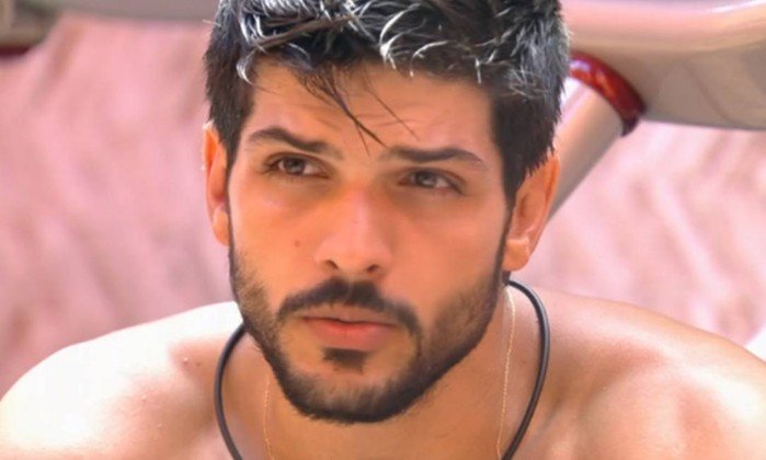 Noiva de Lucas evita falar sobre rapaz confinado no BBB 18
