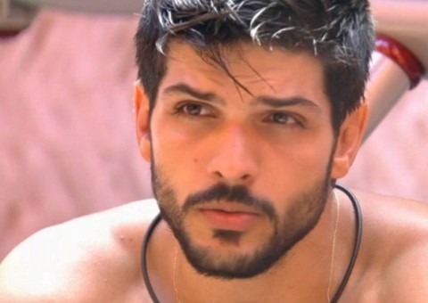 Noiva de Lucas evita falar sobre rapaz confinado no BBB 18