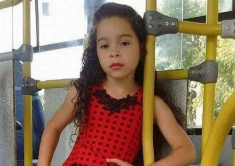 Menina de 7 anos morre ao participar do 'desafio do desodorante'