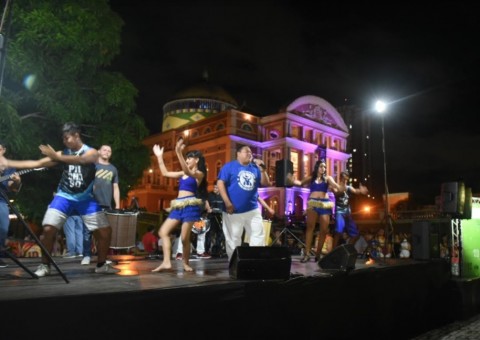 Tacacá na Bossa Especial Carnaboi reune time de levantadores de toada