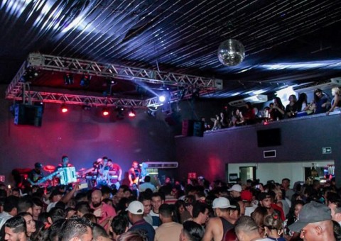 Forró do Netão recebe pagode Freelance nesta quinta-feira