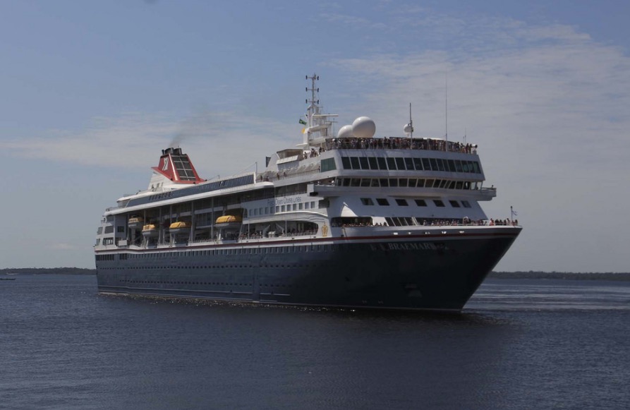 Mais de mil turistas chegam a Manaus no M/S Braemar