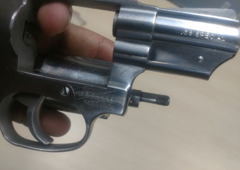 Dupla é presa em flagrante assaltando posto de gasolina em Manaus