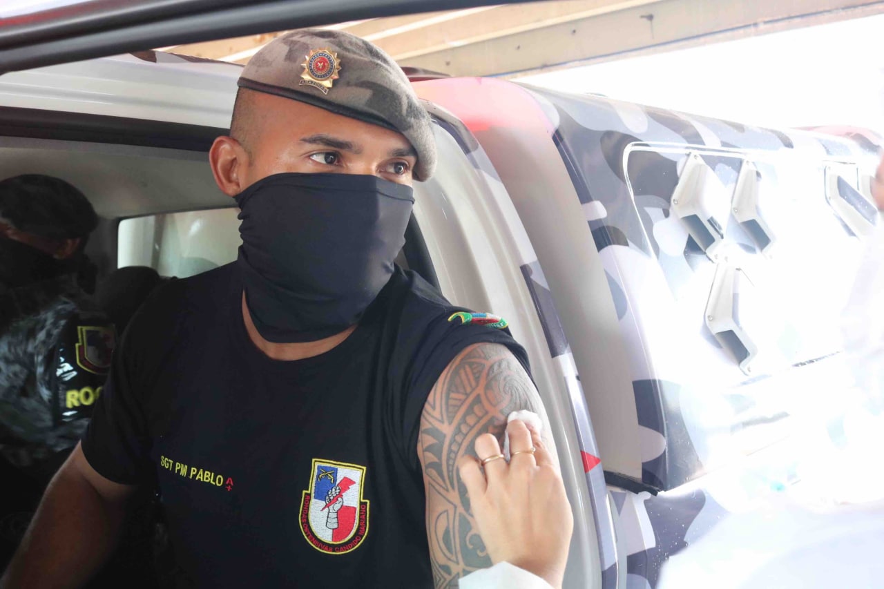Cadastro para vacinação de agentes de segurança é aberto em Manaus