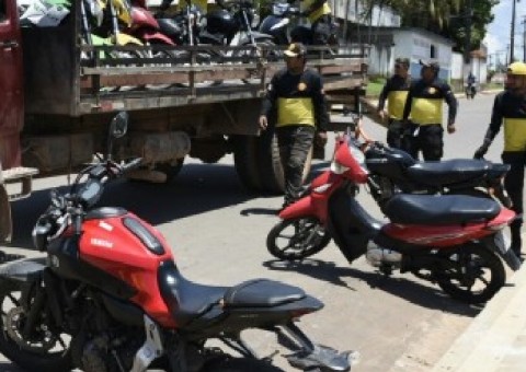 Operação termina com 3 presos, um morto e 50 veículos apreendidos em Coari