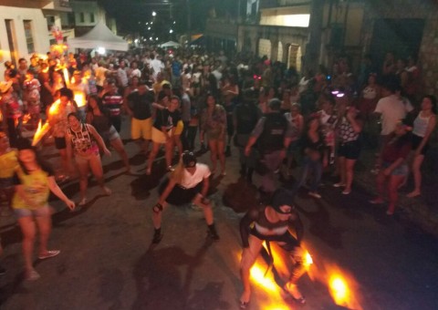 Bloco do Bocal Queimado agita zona Centro-Oeste de Manaus