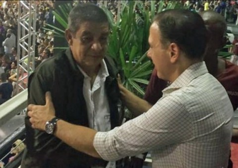  Zeca Pagodinho se irrita com João Dória e vira meme 