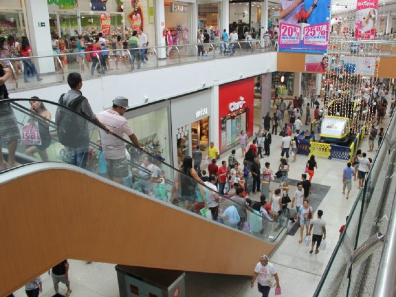 Comércio tem horário alterado no feriado de Carnaval