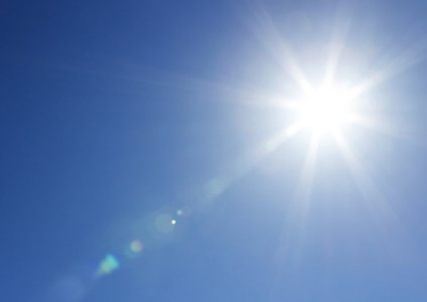 Vai curtir o carnaval? Proteja sua pele do calor