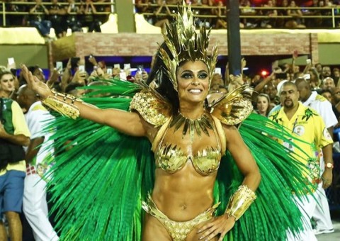 Juliana Paes é assaltada a caminho da Sapucaí 