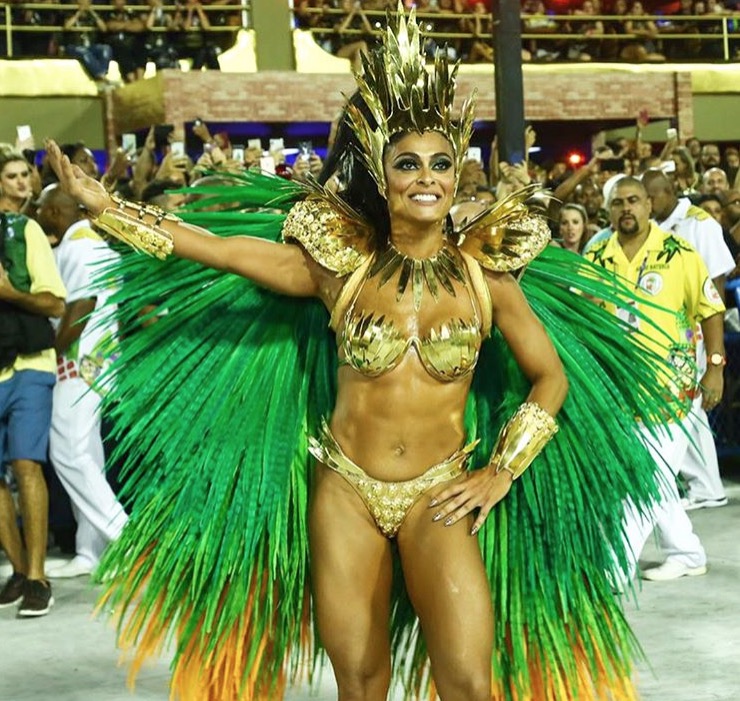 Juliana Paes é assaltada a caminho da Sapucaí 