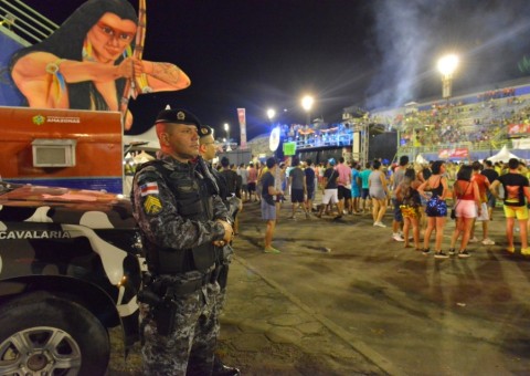 Esquema reforça segurança durante bandas, desfiles e blocos no Carnaval de Manaus