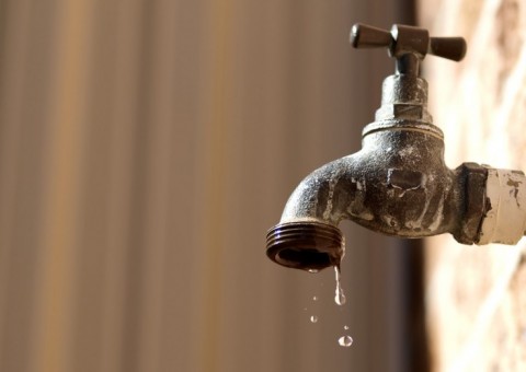 Problema de energia deixa mais de 30 bairros sem água em Manaus