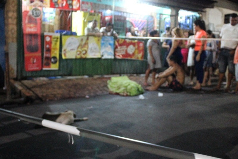 Homem é morto a tiros e outro é baleado em Manaus