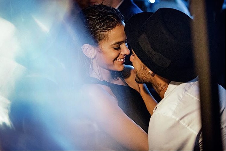 Neymar se declara para Bruna Marquezine no Valentine’s Day