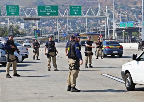 PRF registra 249 acidentes graves no feriado de carnaval com 87 mortos