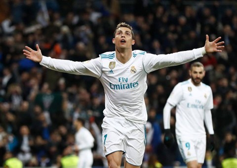 Real Madrid goleia PSG de Neymar em virada emocionante