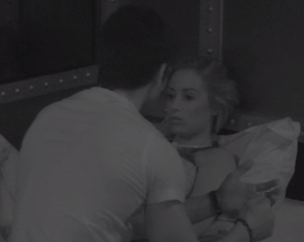 BBB18: Após saber da fama de noivo de Taubaté, Lucas pede para Jéssica se afastar dele