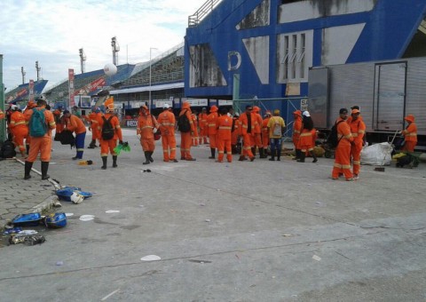 Mais de 800 toneladas de lixo foram retiradas das ruas no Carnaval