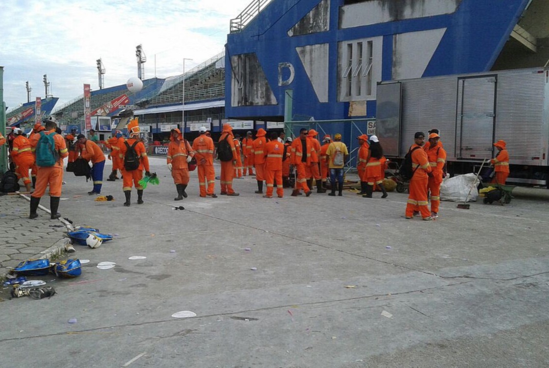 Mais de 800 toneladas de lixo foram retiradas das ruas no Carnaval