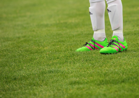 Ex-técnico de futebol é considerado culpado de 43 casos de abusos contra menores