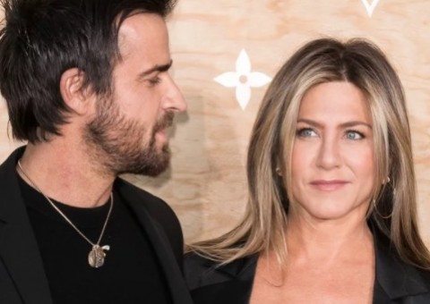 Jennifer Aniston e Justin Theroux anunciam divórcio após 7 anos juntos