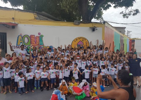Um Sonho de Amor: Lar Batista Janell Doyle lança livro sobre sua história