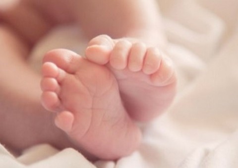 ‘Foi humilhante’, diz jovem presa com bebê recém-nascido