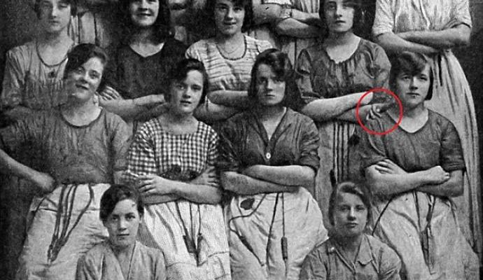 Foto antiga revela detalhe misterioso e intriga internautas