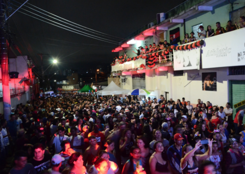 Ídolo do Flamengo vem a Manaus prestigiar tradicional 'Banda do Flajorge'