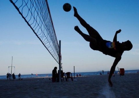 Manaus terá campeonato de futevôlei, vôlei de praia e futebol de areia 