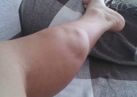 Por que temos cãibras nas pernas durante a noite?