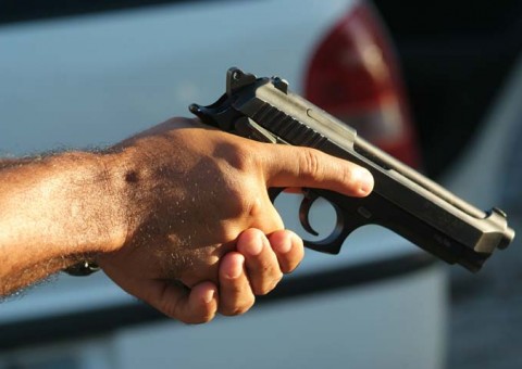 De folga, PM trava luta corporal com assaltante e acaba morto a tiros