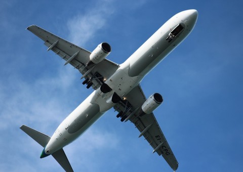 Governo estuda melhorias em voos para reduzir preço de passagens aéreas no Amazonas