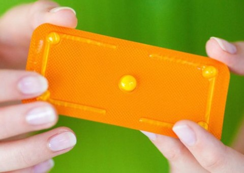 Erro comum ao tomar pílula do dia seguinte diminui muito sua eficácia 