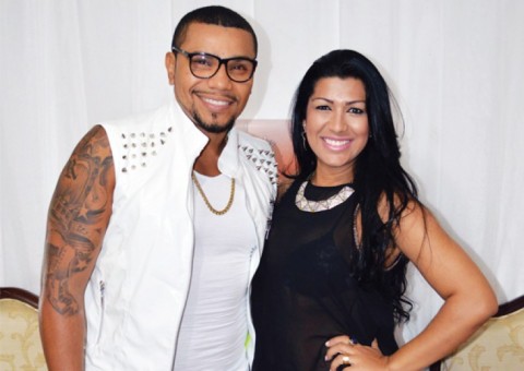 Mulher Moranguinho vai à Justiça pedir para retirar medida protetiva contra Naldo