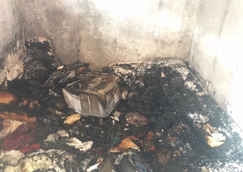 Brincando com fogo, crianças incendeiam casa em Manaus