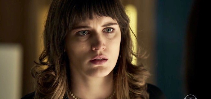 O Outro Lado do Paraíso: Vilões se reúnem para acabar com raça de Clara