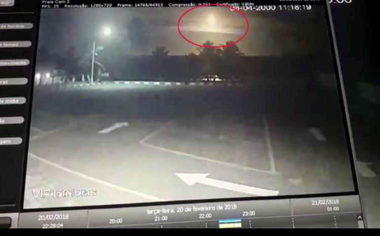 'Clarão' no céu chama a atenção de moradores e intriga internautas