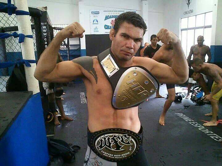 Jaguar Combat terá luta principal entre Crocotá x Robocop