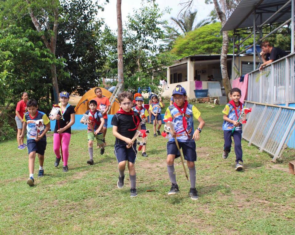 Grupo Benjamin Constant promove exposição e dia de escoteiro