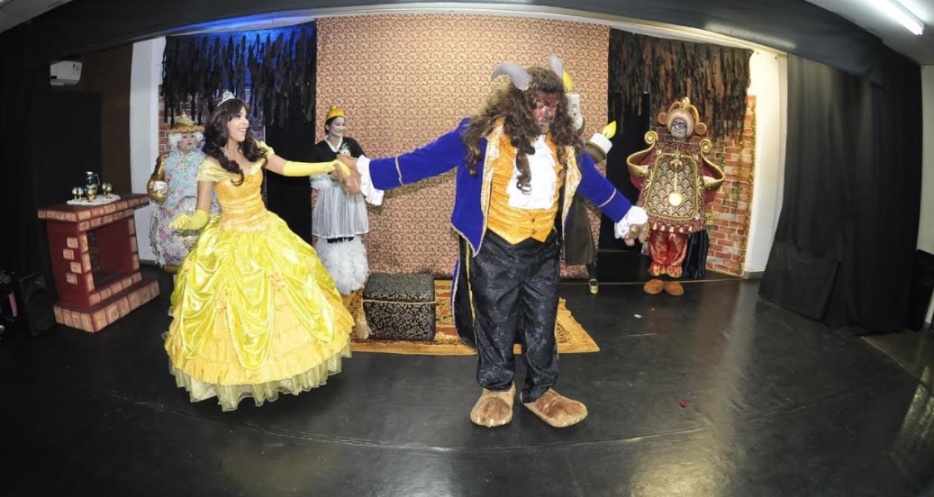 Ação social oferece serviço e entretenimento na Minivila Olímpica Jair Sampaio