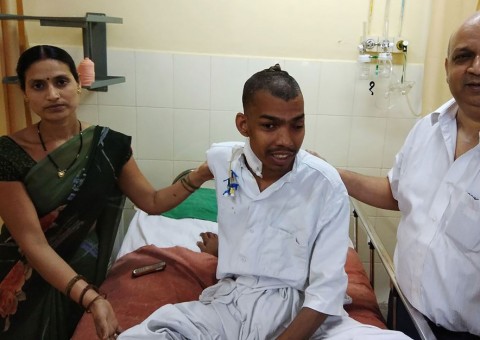 Homem passa por extração de tumor cerebral de 2 kg e resultado impressiona médicos