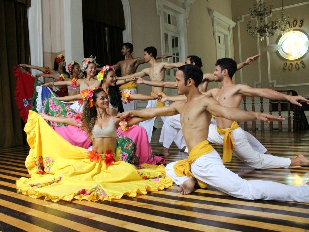 Trinta atrações artísticas abrem programa de combate à violência em Manaus