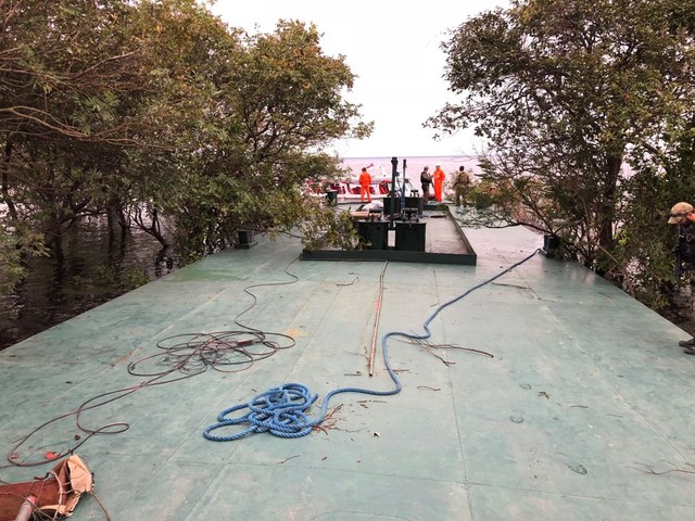 Balsa com 200mil litros roubados é encontrada pela Polícia Federal no Amazonas