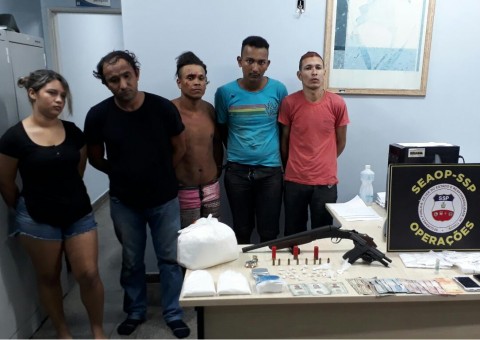 Grupo é preso em salão de beleza usado como boca de fumo em Manaus