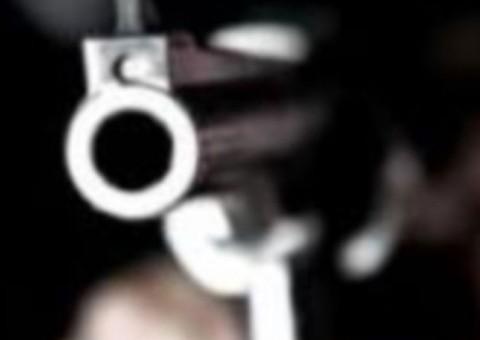 Justiceiro reage a assalto em pizzaria e mata suspeitos em Manaus