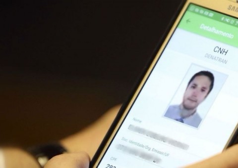 CNH disponível em aplicativo para celular começa a funcionar no Amazonas