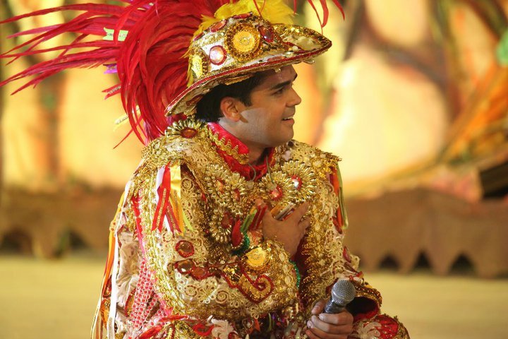 Israel Paulain encerra temporada do ‘Teatro com Toada’